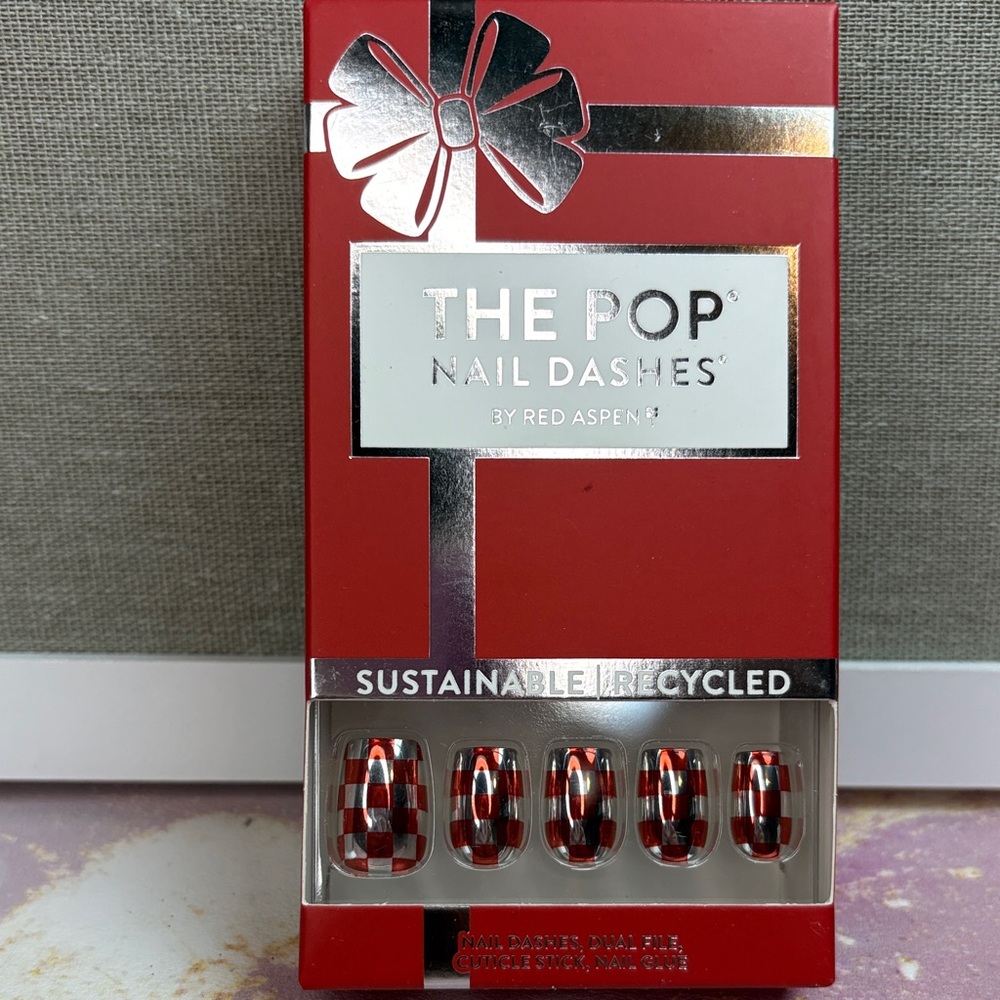 Red Aspen The Pop Nail Dashes- Naughty or Nice, Naimah